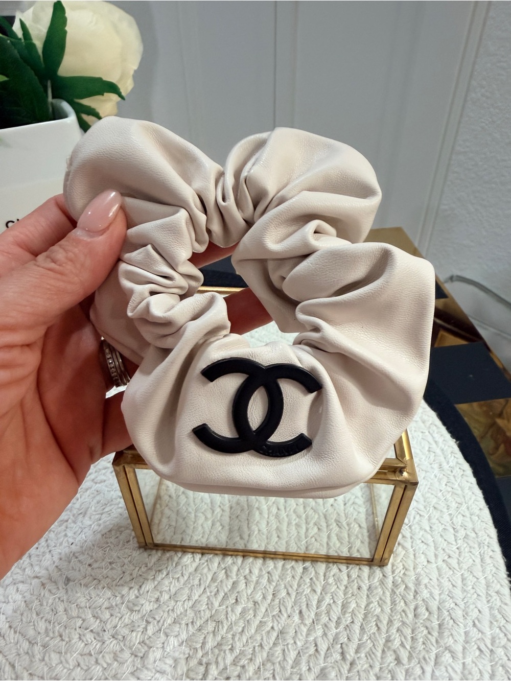 Faux Leather Cream Oversized Hair Scrunchie with Black Metal Logo Accent - NEW - Picture 3 of 5
